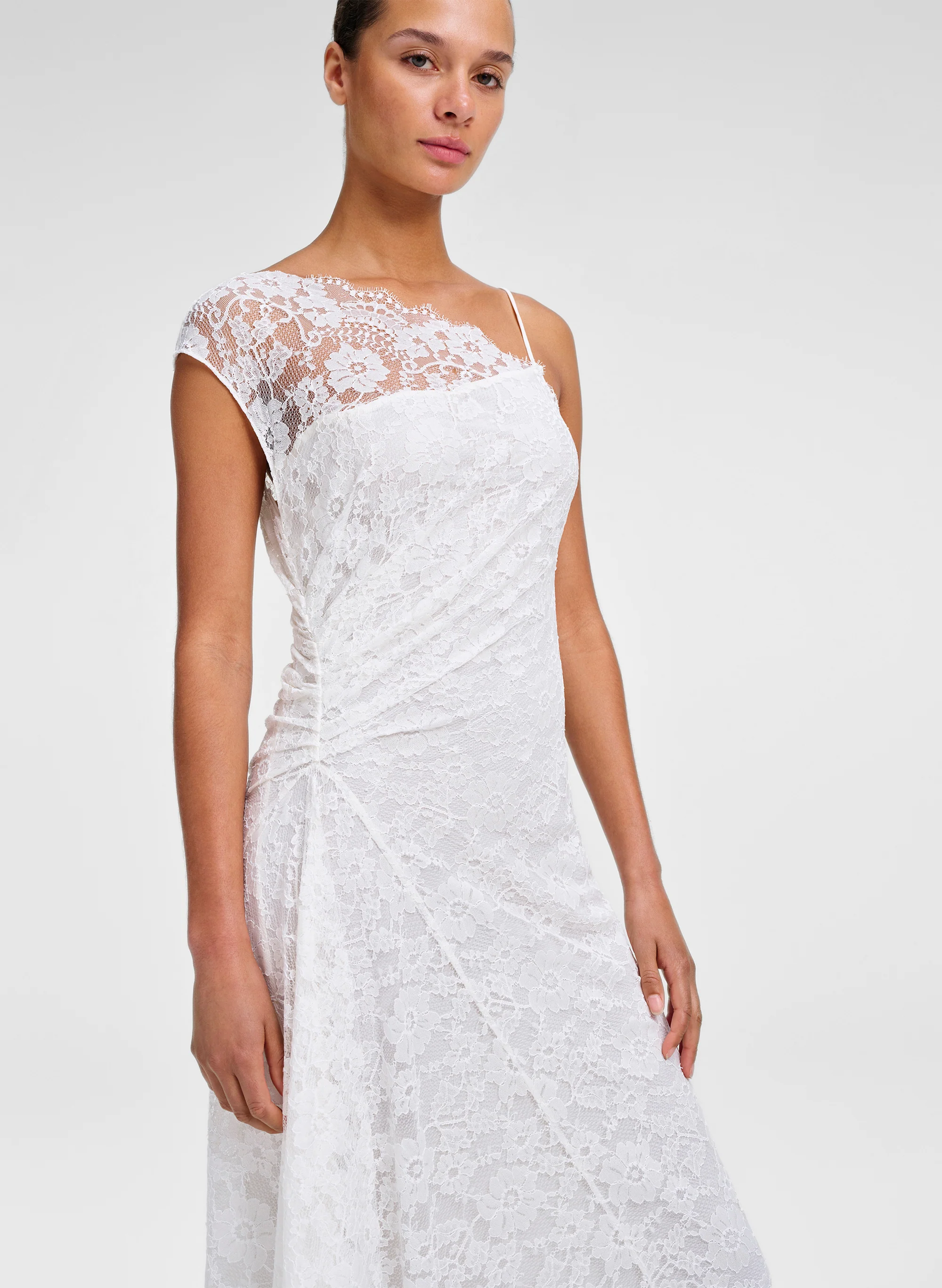 Gia Lace Gown - Image 3