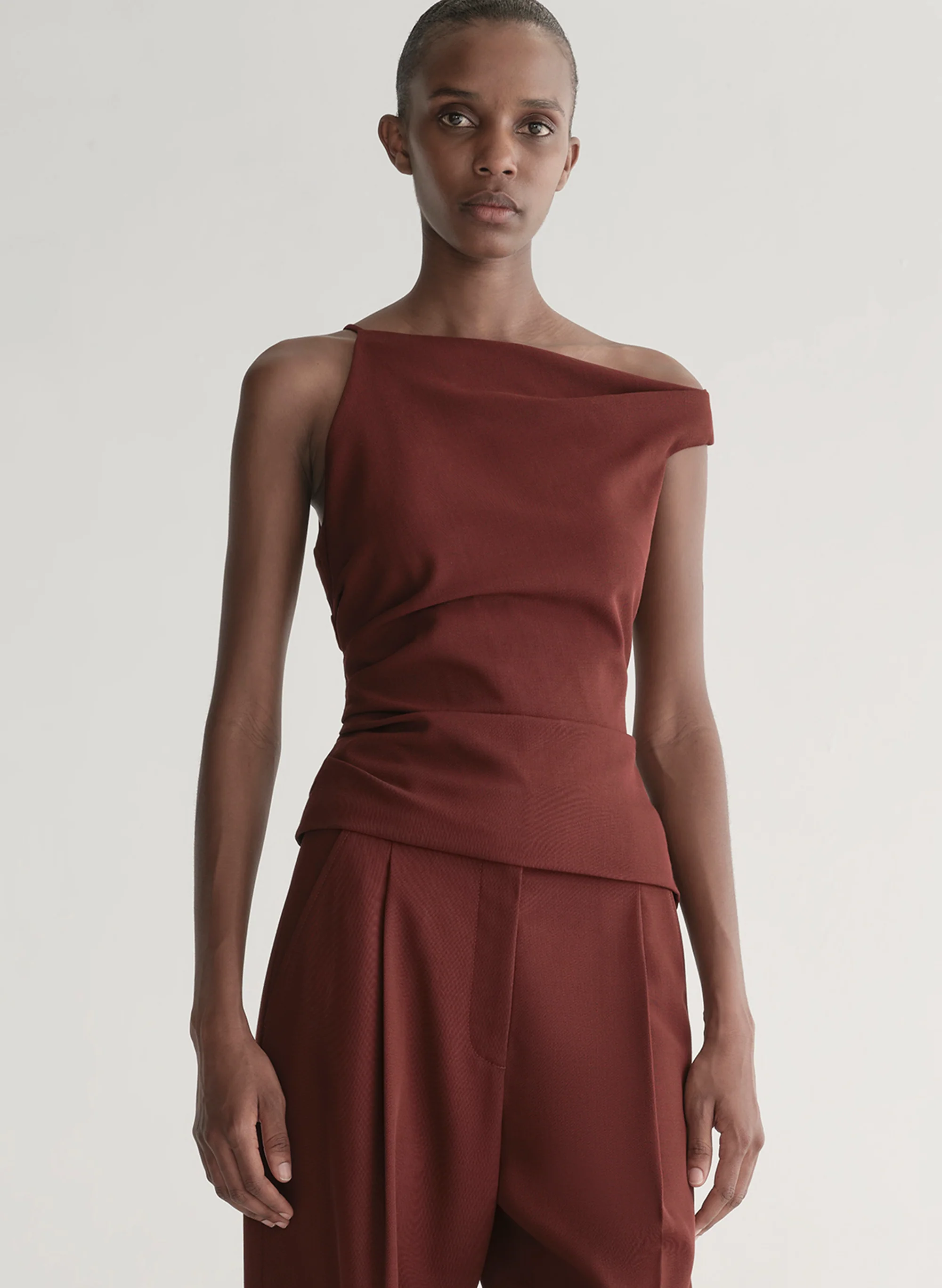 Leia Asymmetric Top