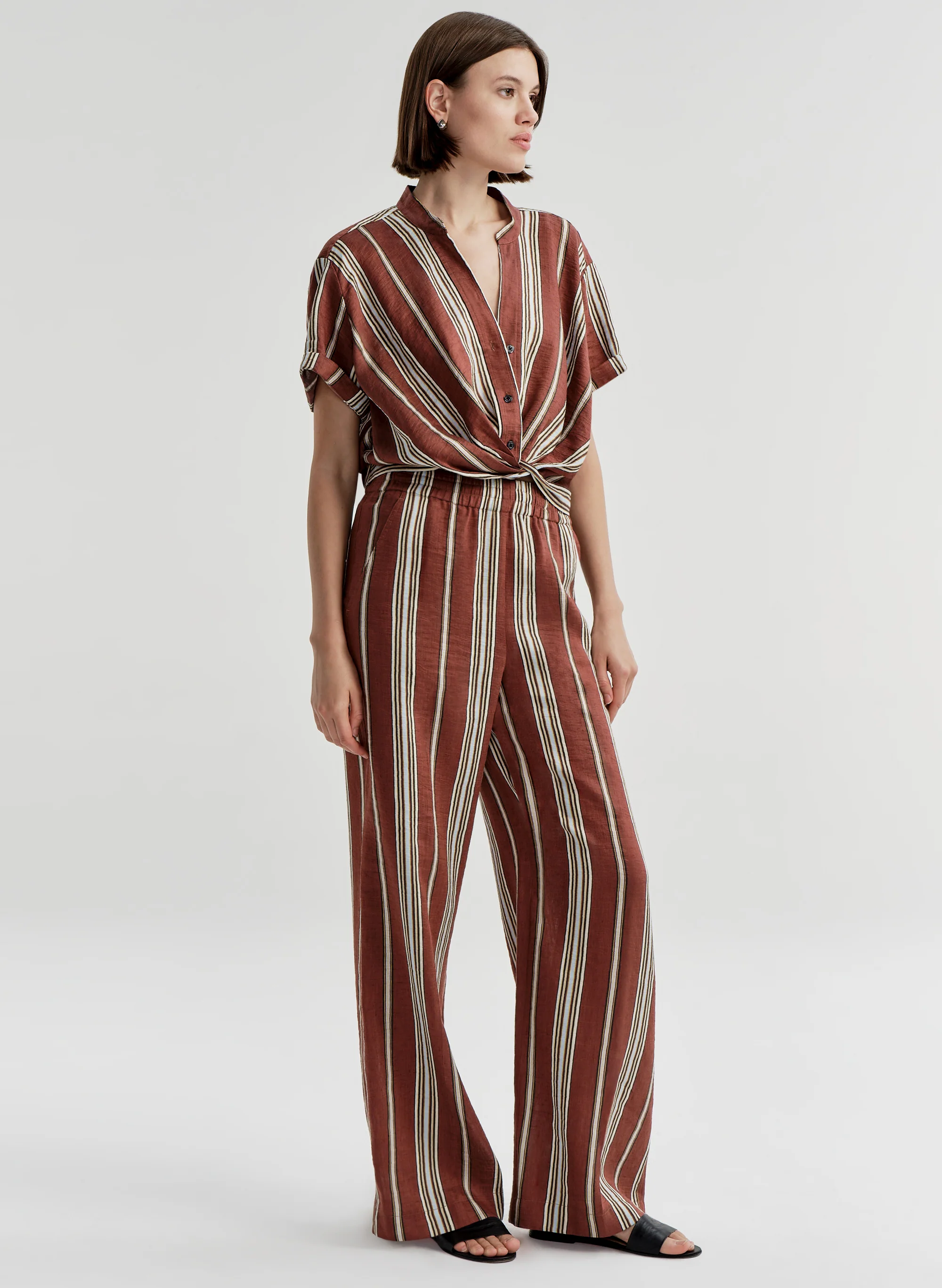 Leonore Short Sleeve Striped Linen Shirt - Image 3