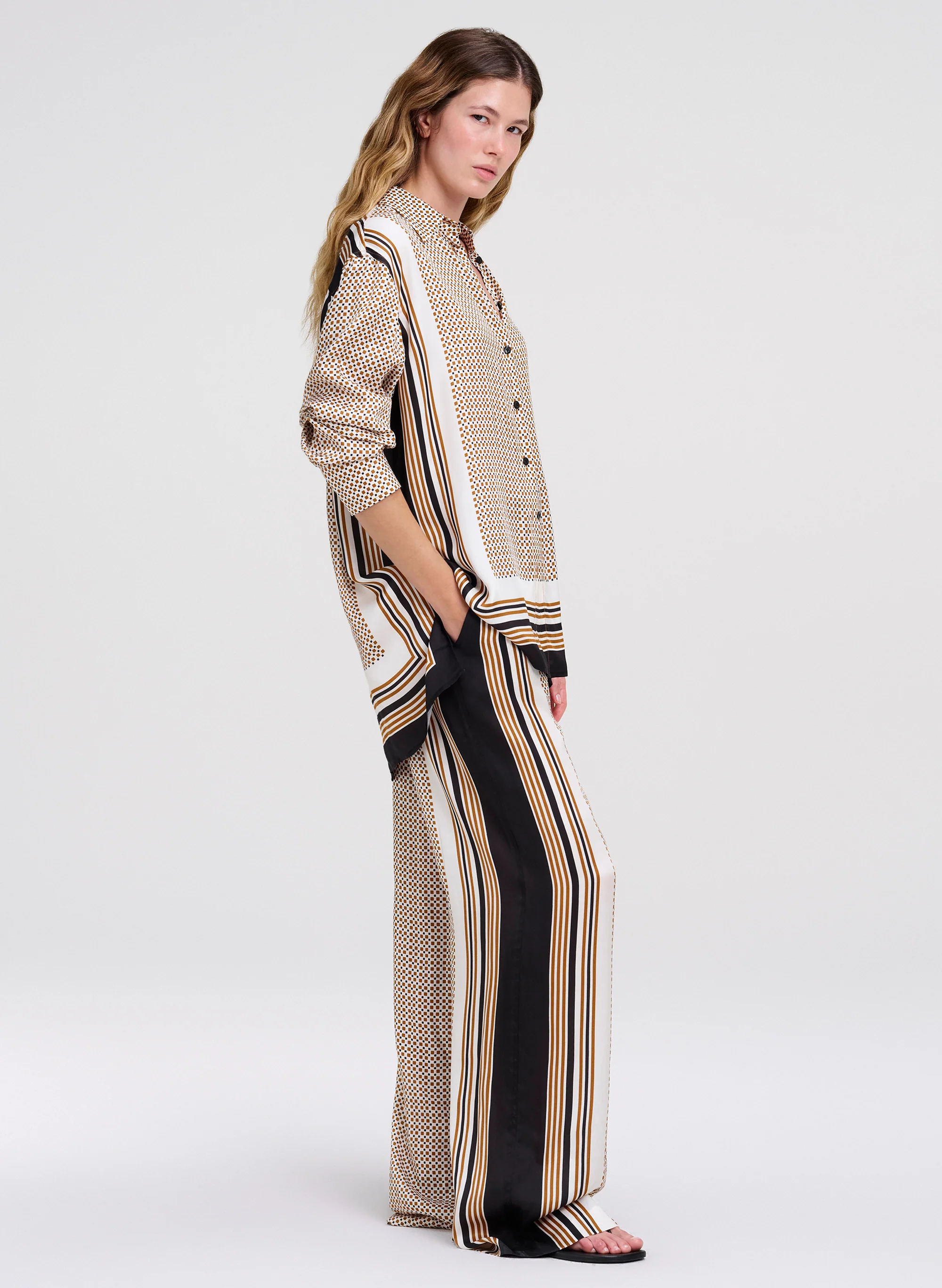 Maisie Scarf Print Shirt - Image 4